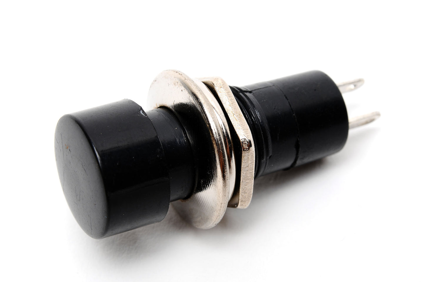 20-PBS16B Black Swit Push on-off 2P 3A