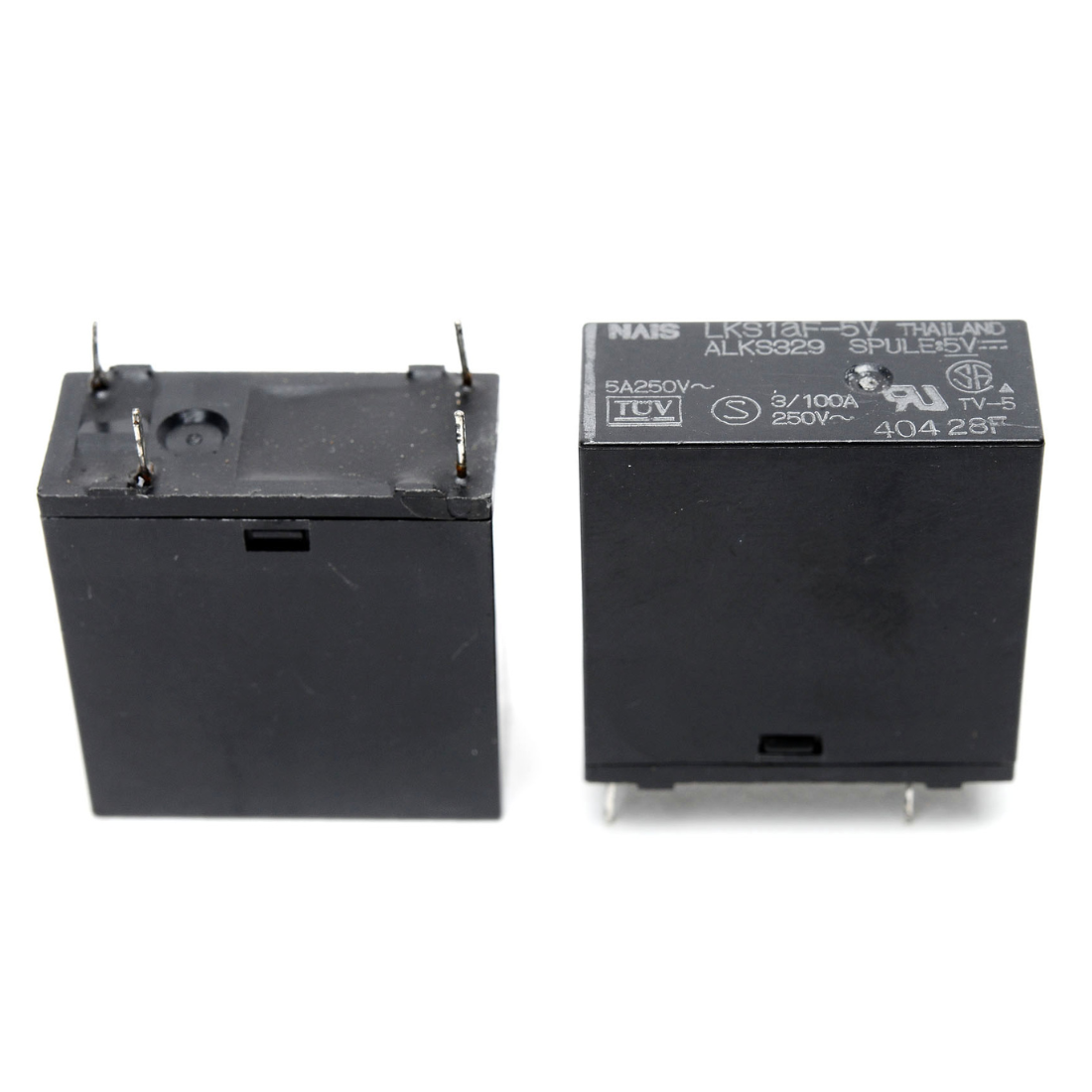 Relé 30-LKS1AF-5V DC5V 5A NAIS 4P