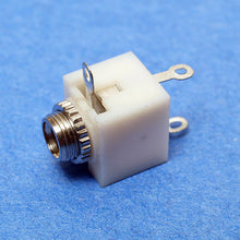 7-JC2400 3.5mm Stereo Fack For Chassis
