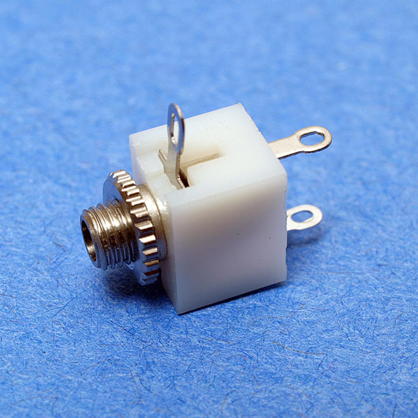 7-JC2401 2.5mm Mono Jack For Chassis